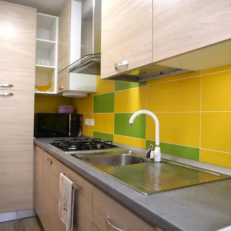 Londonsuite - Nuovissimo Mini Апартаменты Градо